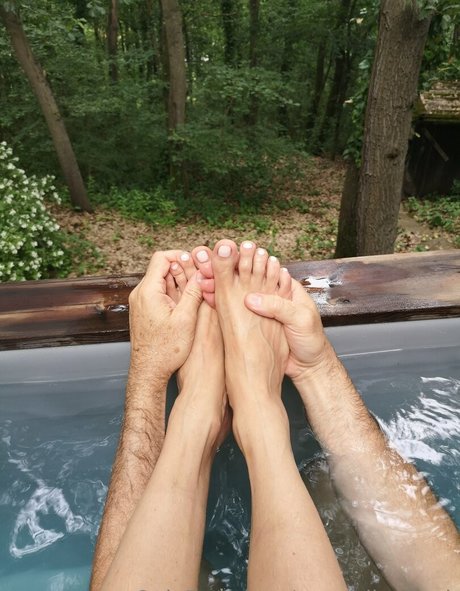 Foto di nudo di fuga di OnlyFans di Rosszalkodjunk