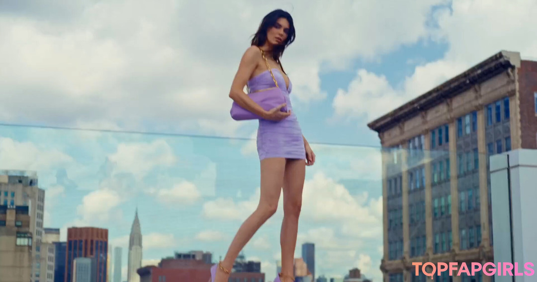 Foto di nudo di fuga di OnlyFans di Kendall Jenner #1457