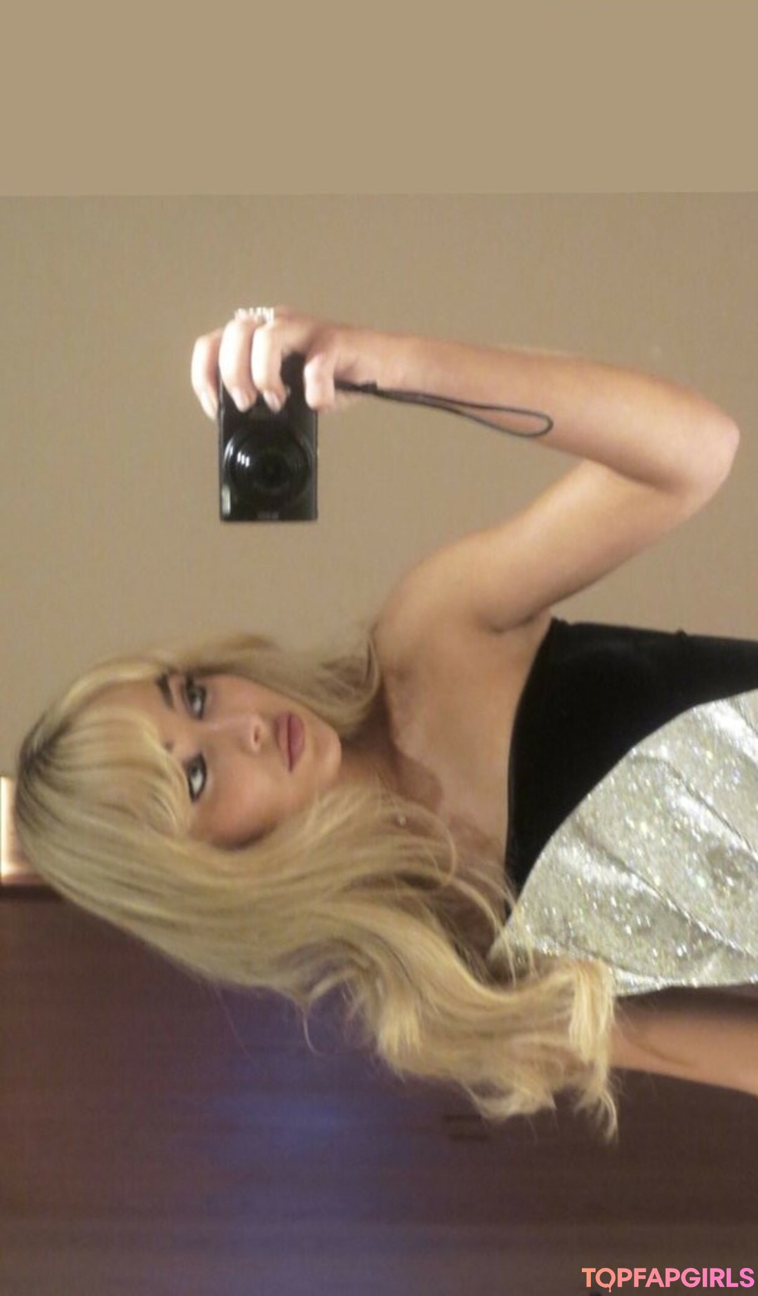 Foto di nudo di fuga di OnlyFans di Sabrina Carpenter #1103