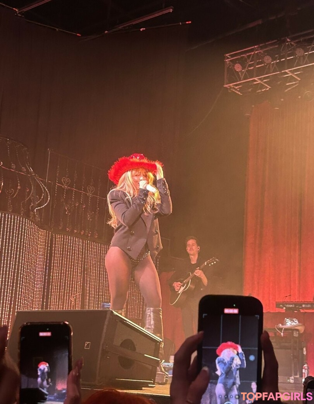 Foto di nudo di fuga di OnlyFans di Sabrina Carpenter #1167