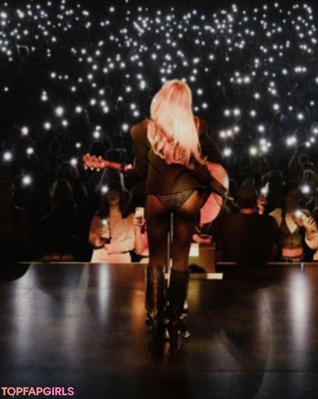 Foto di nudo di fuga di OnlyFans di Sabrina Carpenter #1279