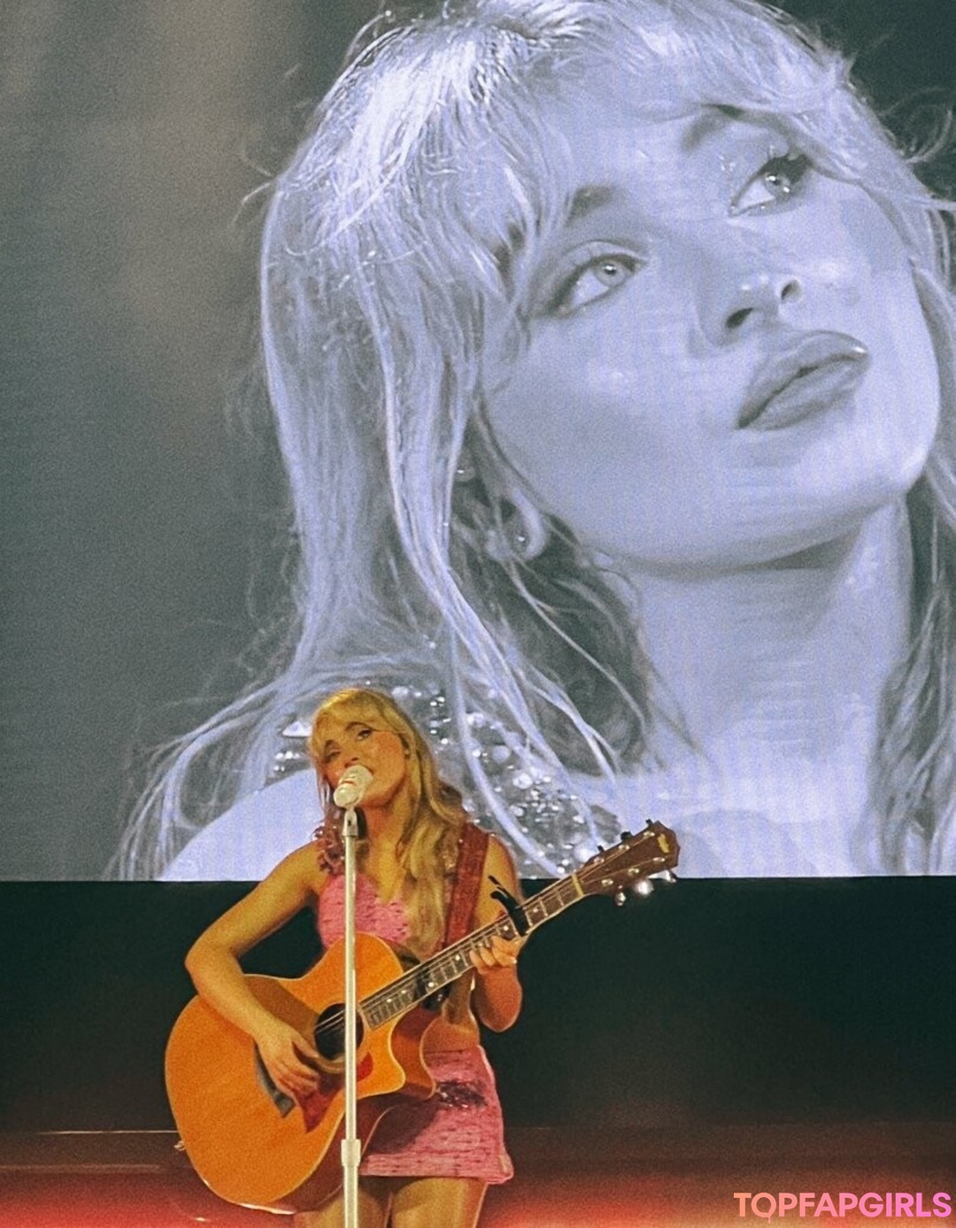 Foto di nudo di fuga di OnlyFans di Sabrina Carpenter #1514