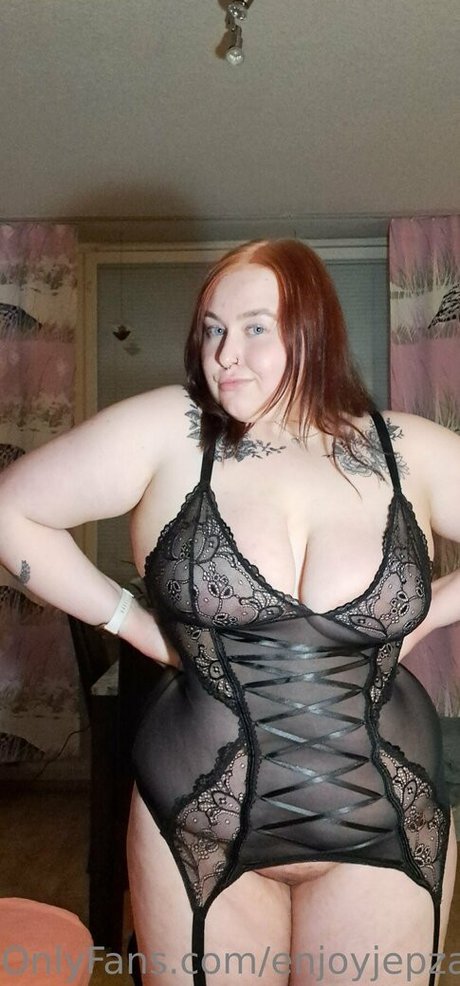 Foto di nudo di fuga di OnlyFans di Enjoyjepzaz