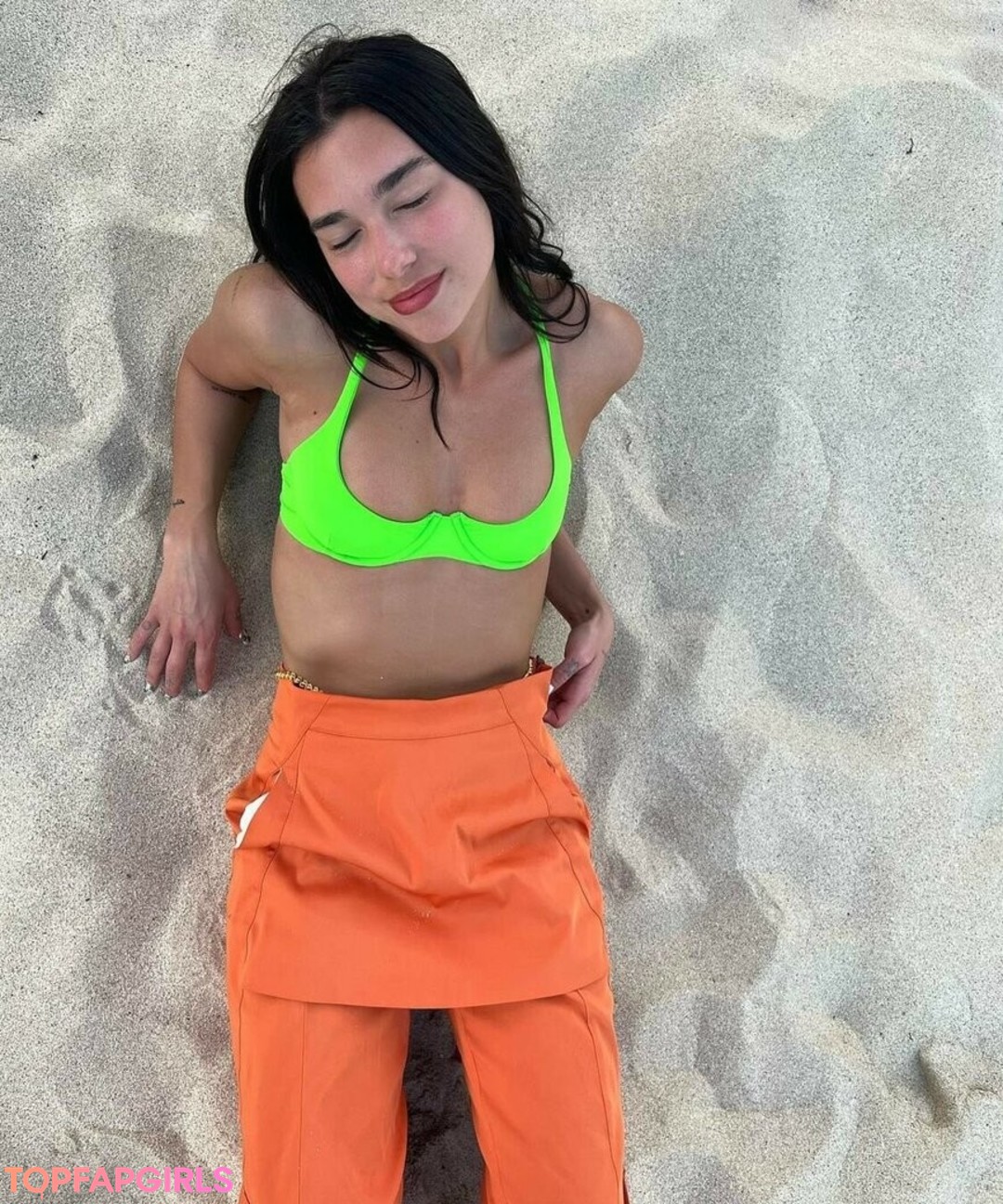 Foto di nudo di fuga di OnlyFans di Dua Lipa #1037