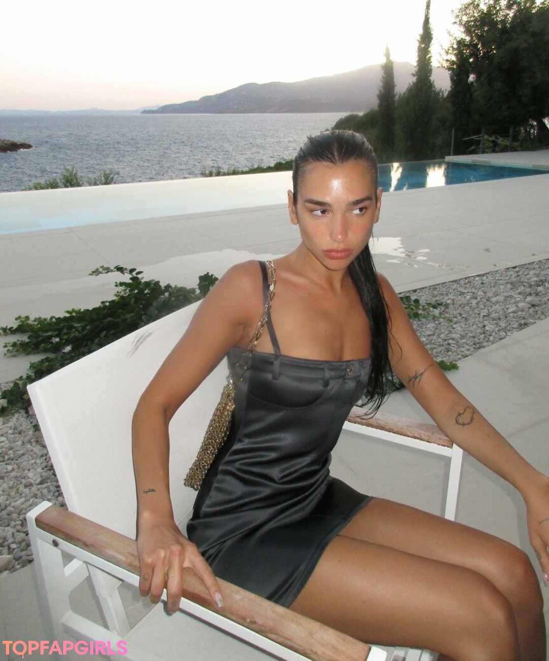 Foto di nudo di fuga di OnlyFans di Dua Lipa #1131