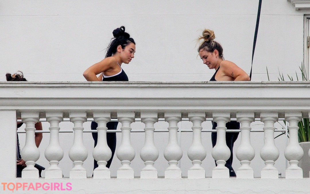 Foto di nudo di fuga di OnlyFans di Dua Lipa #1327