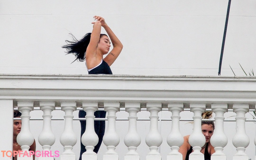 Foto di nudo di fuga di OnlyFans di Dua Lipa #1331