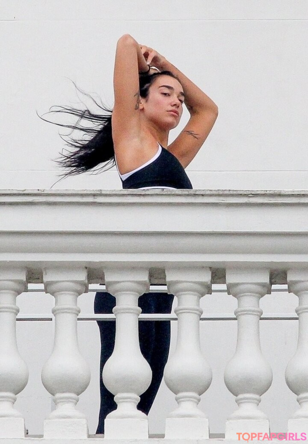 Foto di nudo di fuga di OnlyFans di Dua Lipa #1350