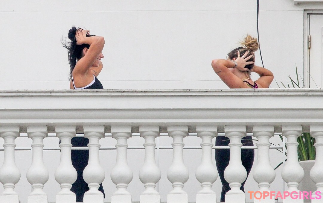 Foto di nudo di fuga di OnlyFans di Dua Lipa #1353