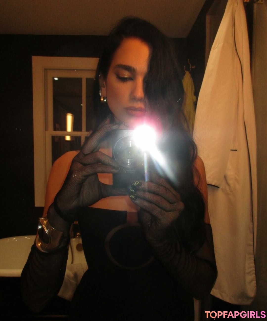 Foto di nudo di fuga di OnlyFans di Dua Lipa #1417