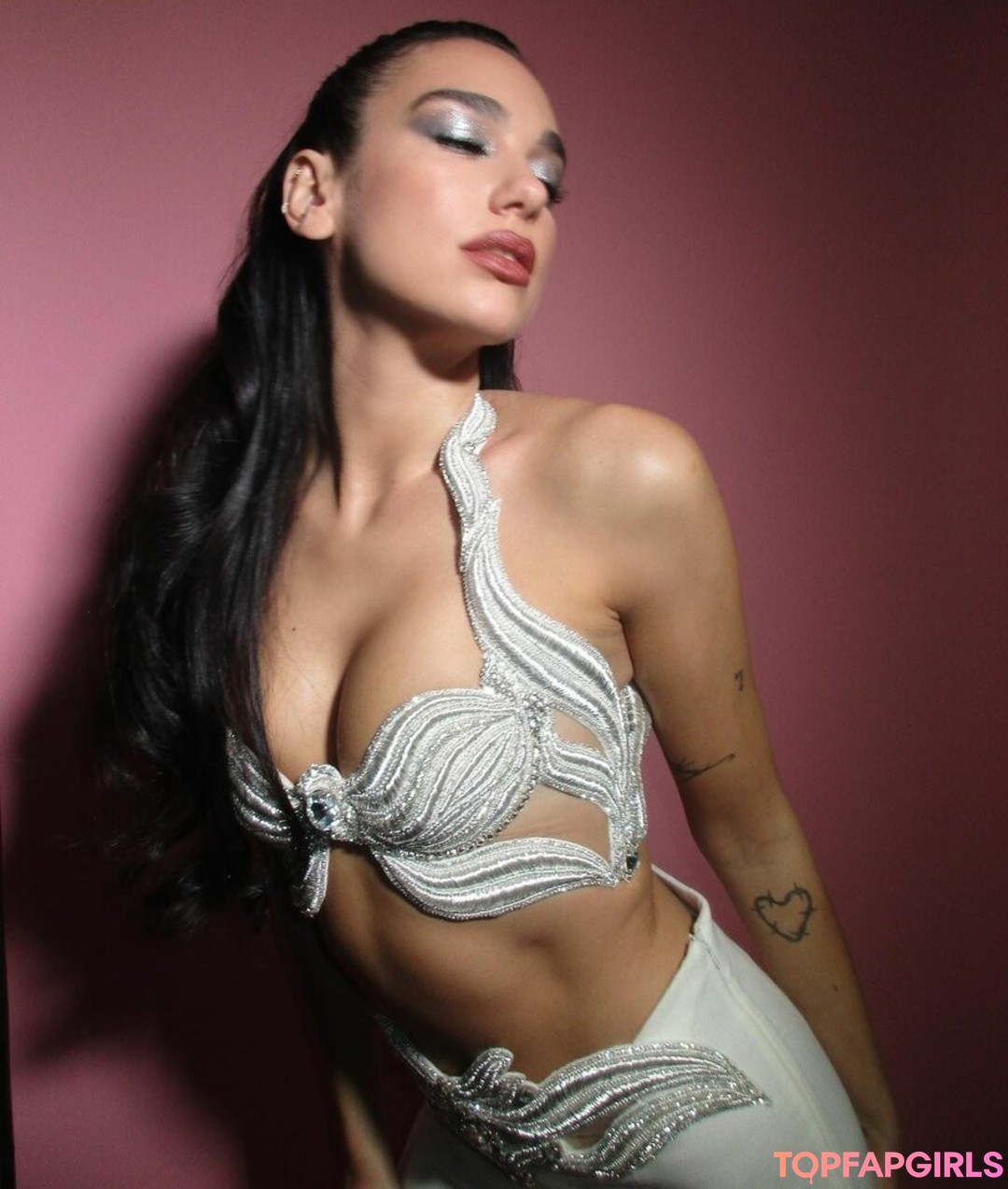 Foto di nudo di fuga di OnlyFans di Dua Lipa #1645