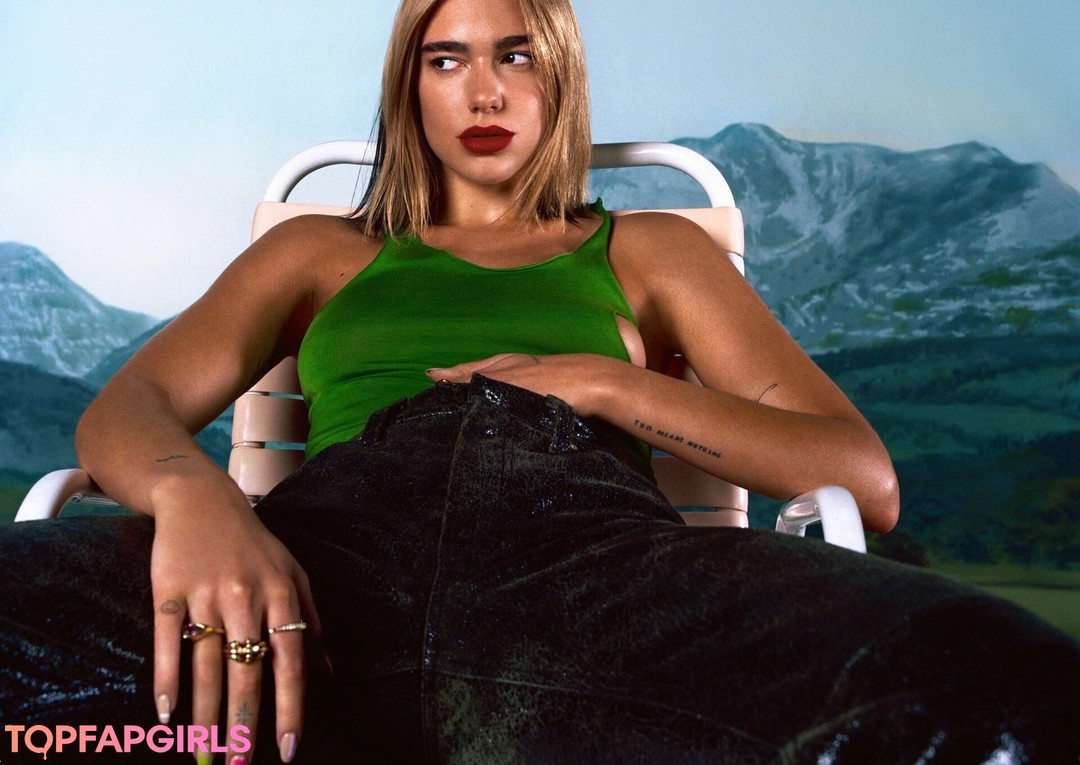 Foto di nudo di fuga di OnlyFans di Dua Lipa #1820