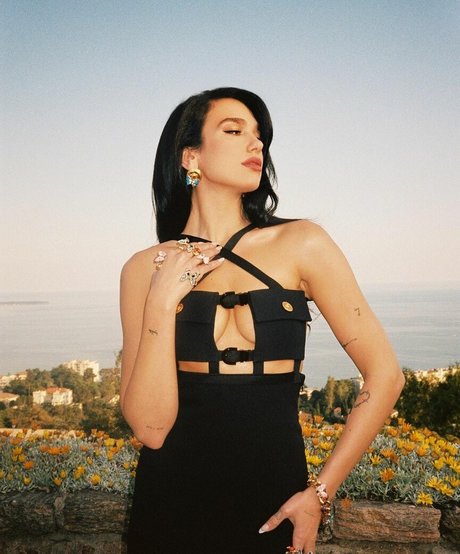 Dua Lipa