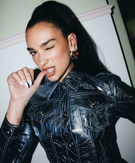 Dua Lipa
