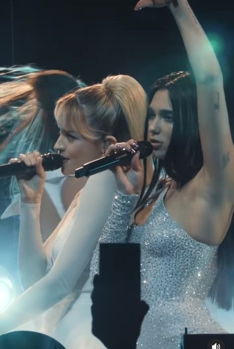 Dua Lipa
