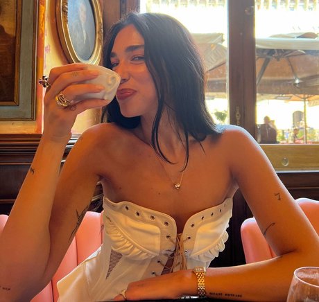 Dua Lipa