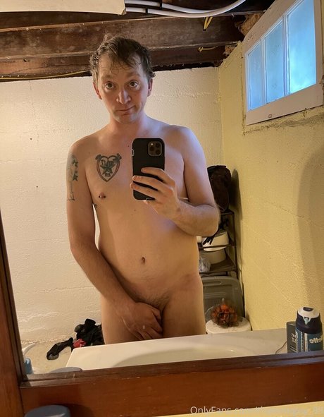 Foto di nudo di fuga di OnlyFans di Thatoneguy93