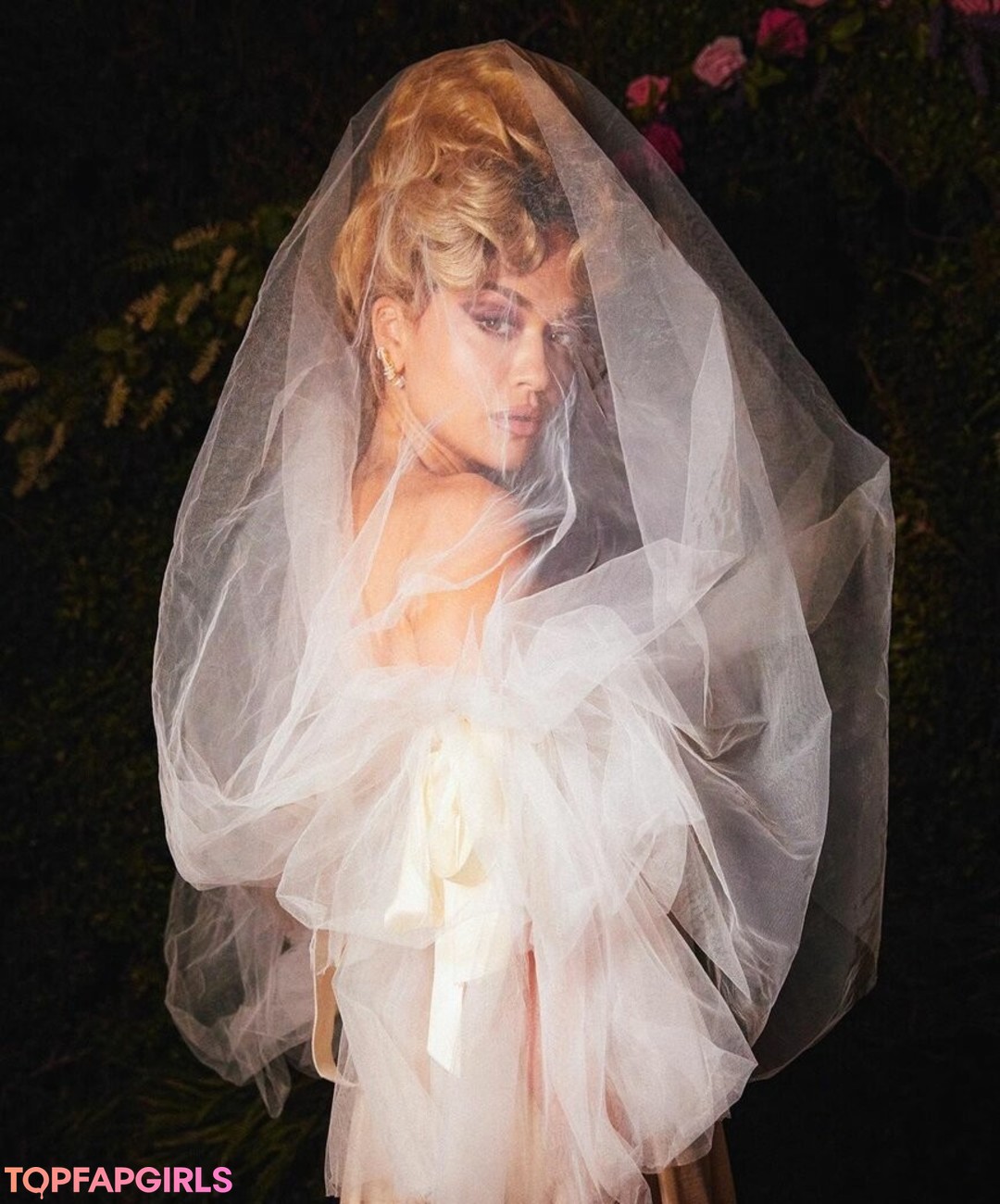 Foto di nudo di fuga di OnlyFans di Rita Ora #1205