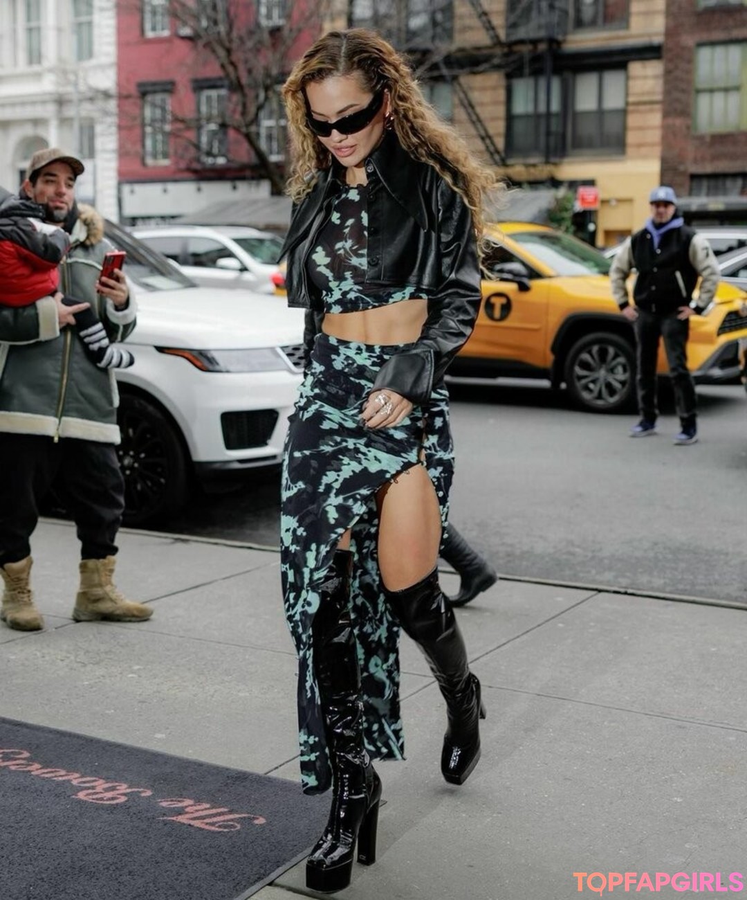 Foto di nudo di fuga di OnlyFans di Rita Ora #1302