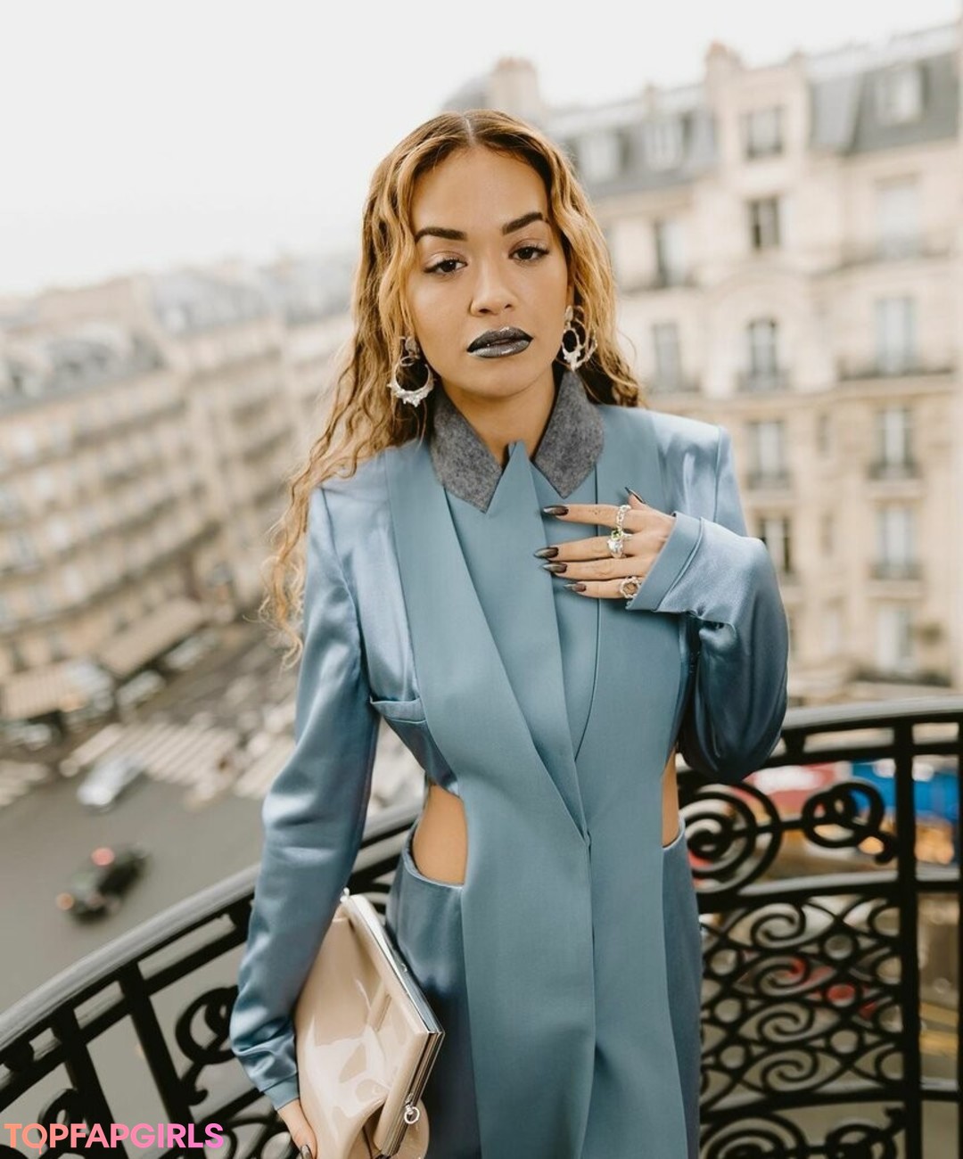 Foto di nudo di fuga di OnlyFans di Rita Ora #1349