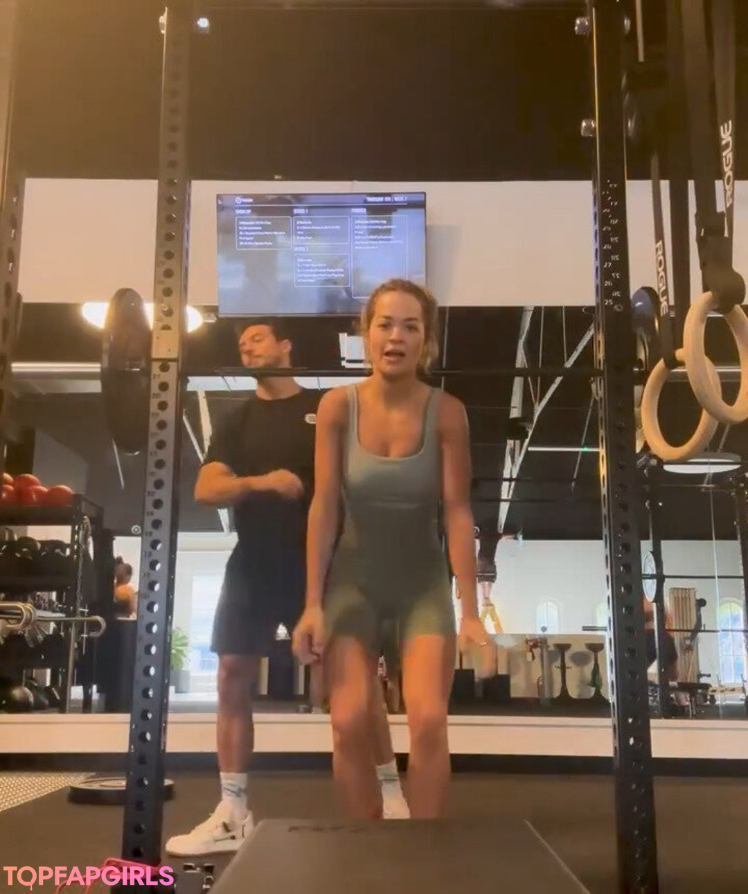 Foto di nudo di fuga di OnlyFans di Rita Ora #1613