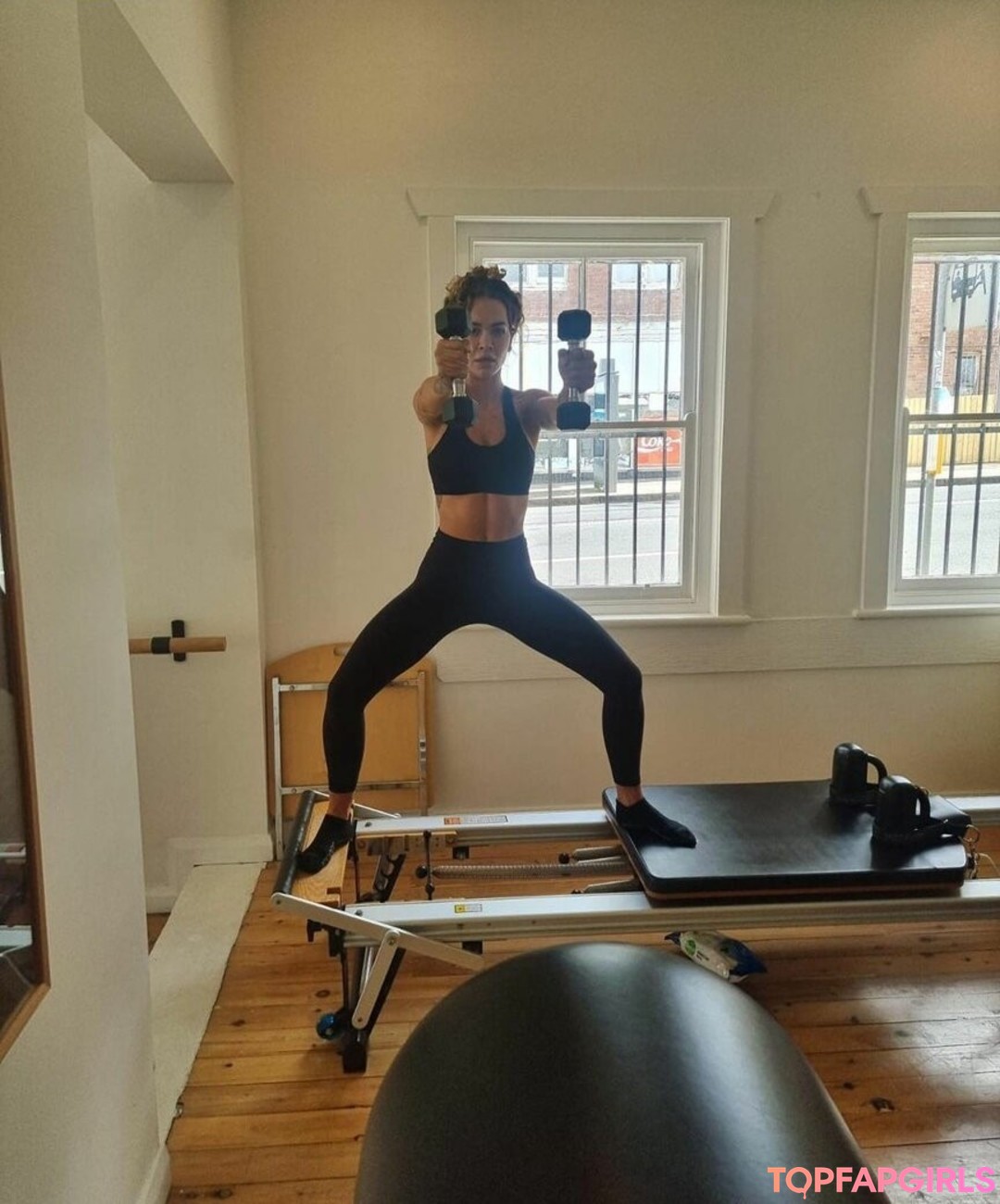 Foto di nudo di fuga di OnlyFans di Rita Ora #1633