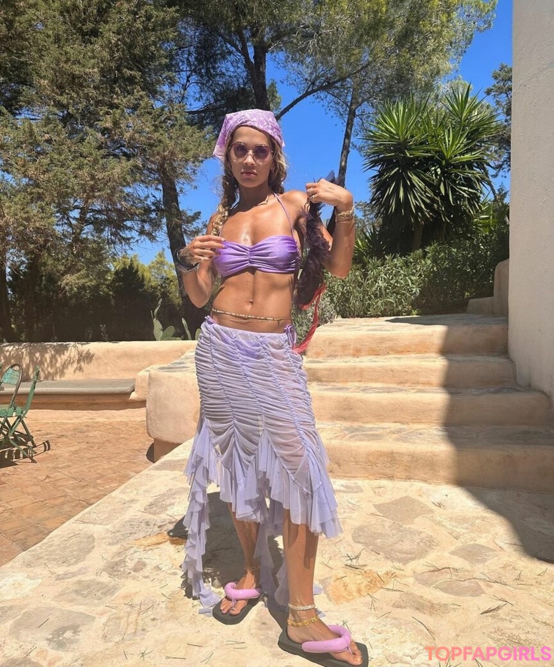 Foto di nudo di fuga di OnlyFans di Rita Ora #1920