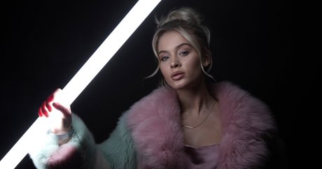 Foto di nudo di fuga di OnlyFans di Zara Larsson