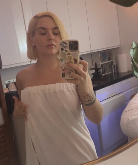 Foto di nudo di fuga di OnlyFans di Joanna Jojo Levesque