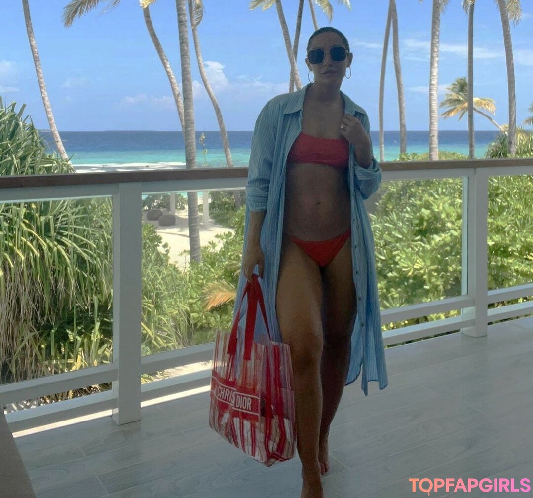 Foto di nudo di fuga di OnlyFans di Frankie Bridge #1011