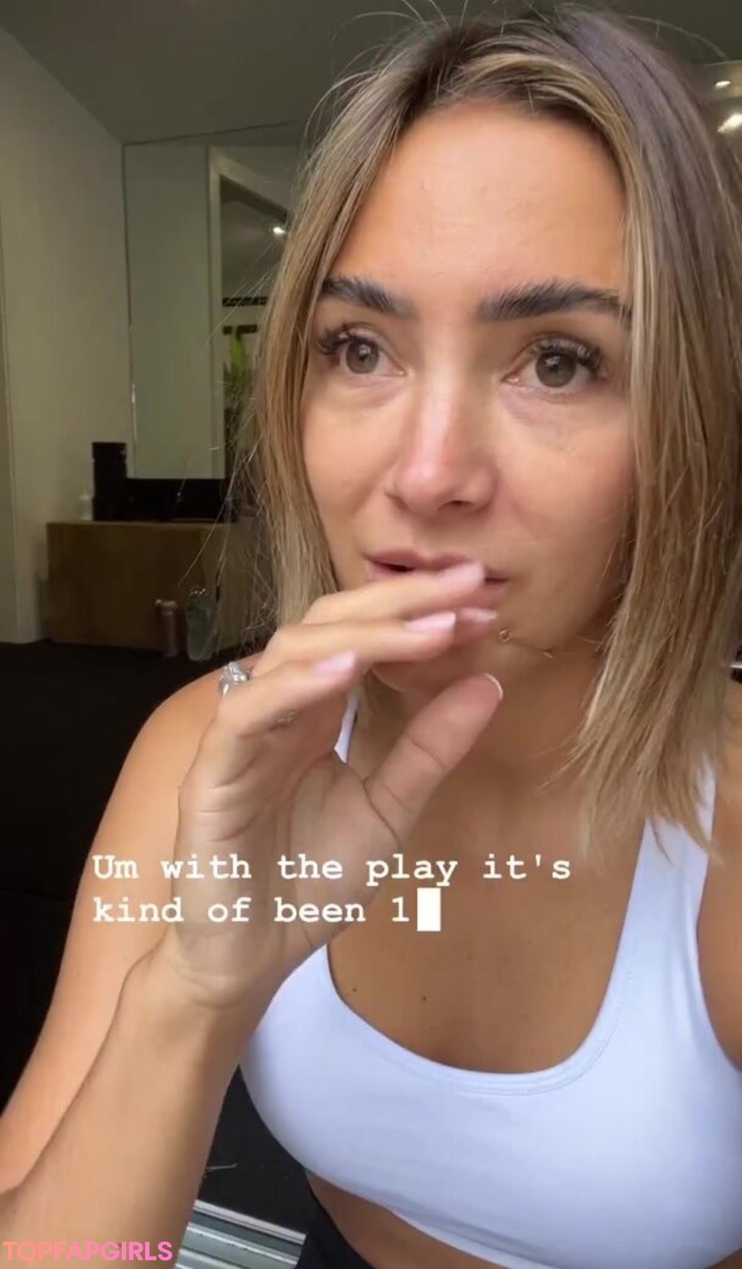 Foto di nudo di fuga di OnlyFans di Frankie Bridge #1128