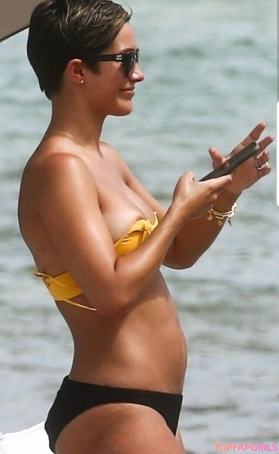 Foto di nudo di fuga di OnlyFans di Frankie Bridge #1136
