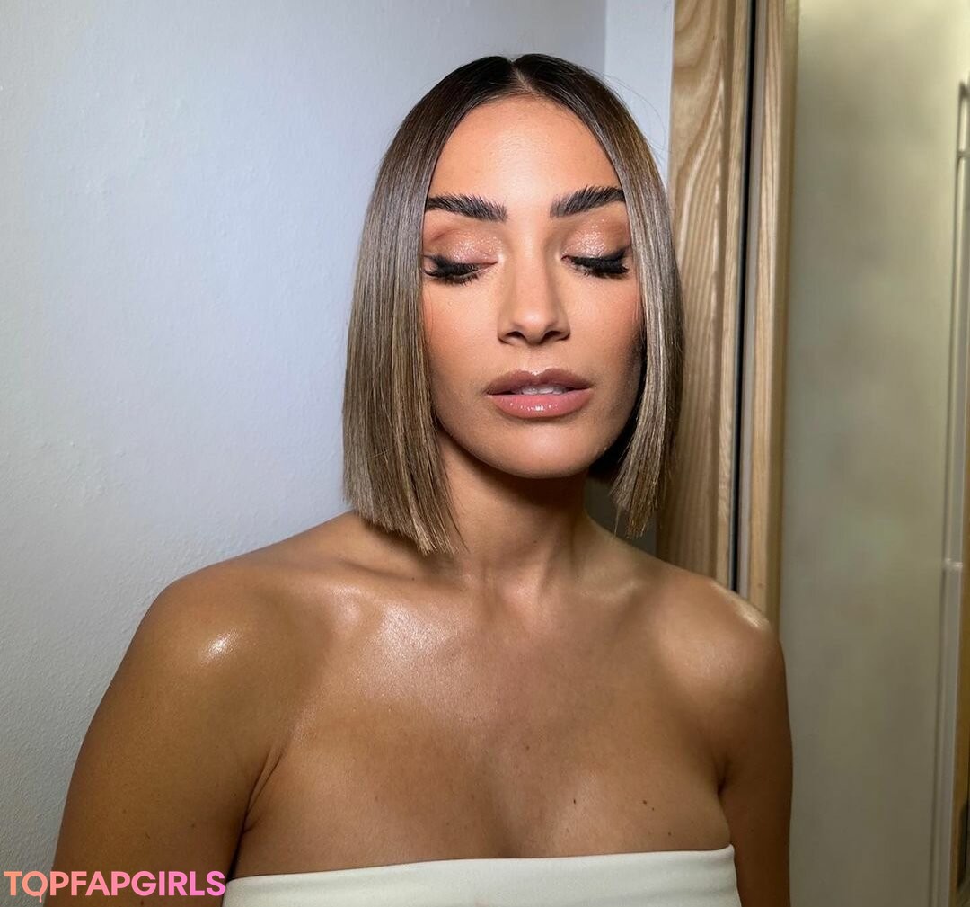 Foto di nudo di fuga di OnlyFans di Frankie Bridge #1565