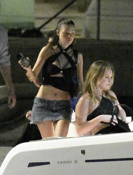 Foto di nudo di fuga di OnlyFans di Nicola Peltz
