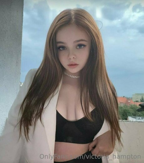 Victoria_hampton