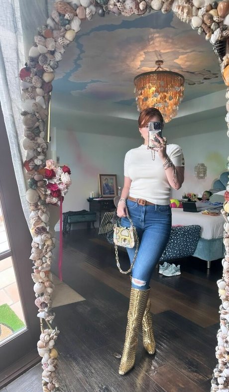 Bella Thorne