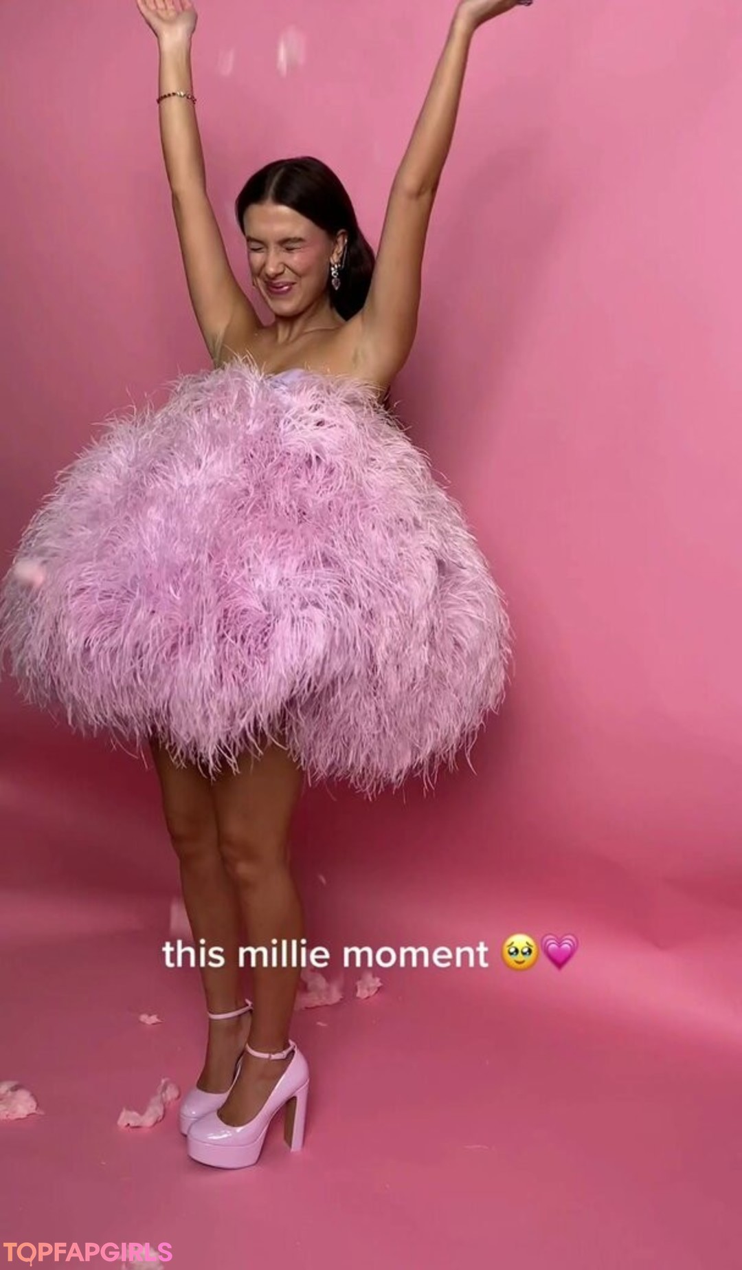 Foto di nudo di fuga di OnlyFans di Millie Bobby Brown #1030