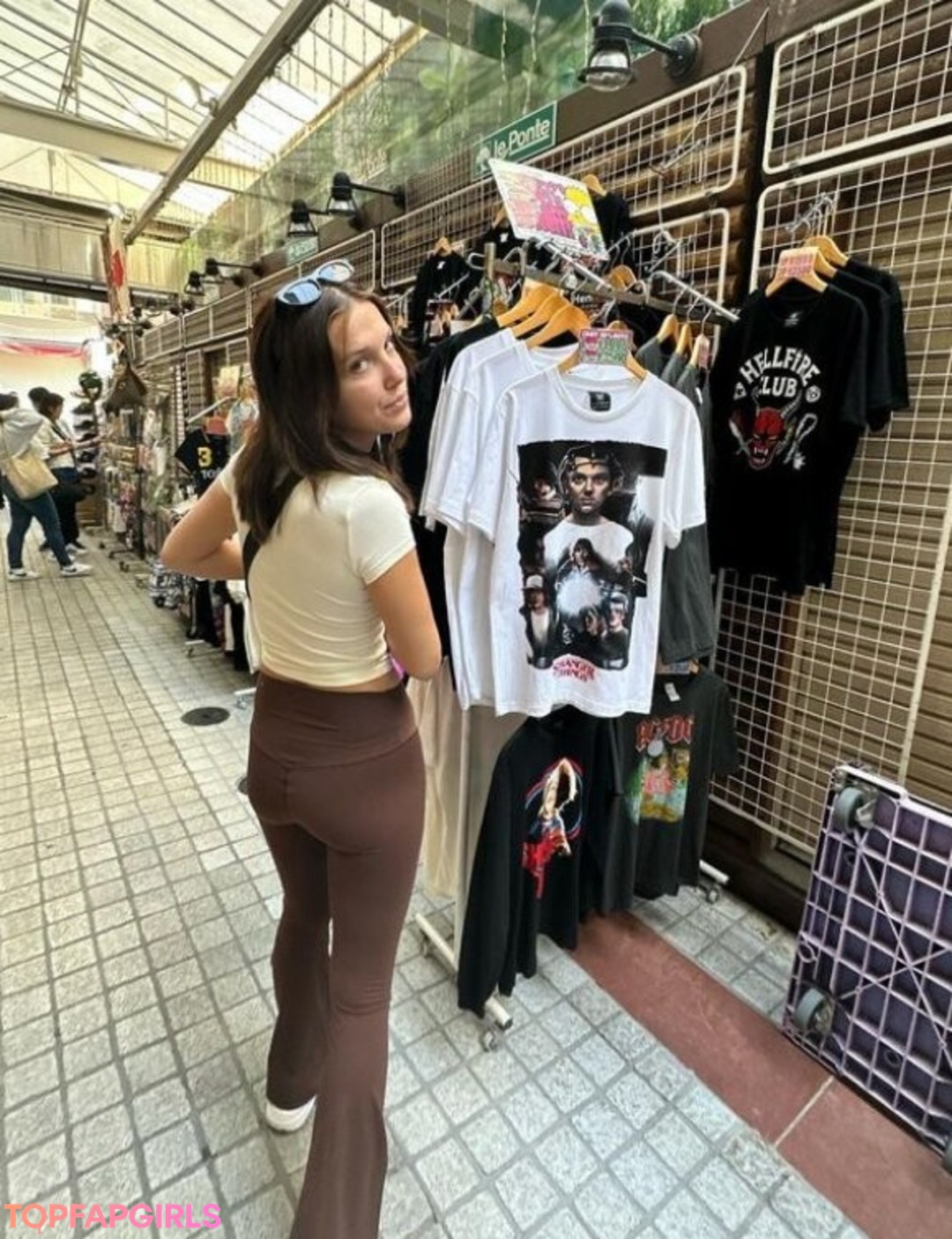 Foto di nudo di fuga di OnlyFans di Millie Bobby Brown #1150