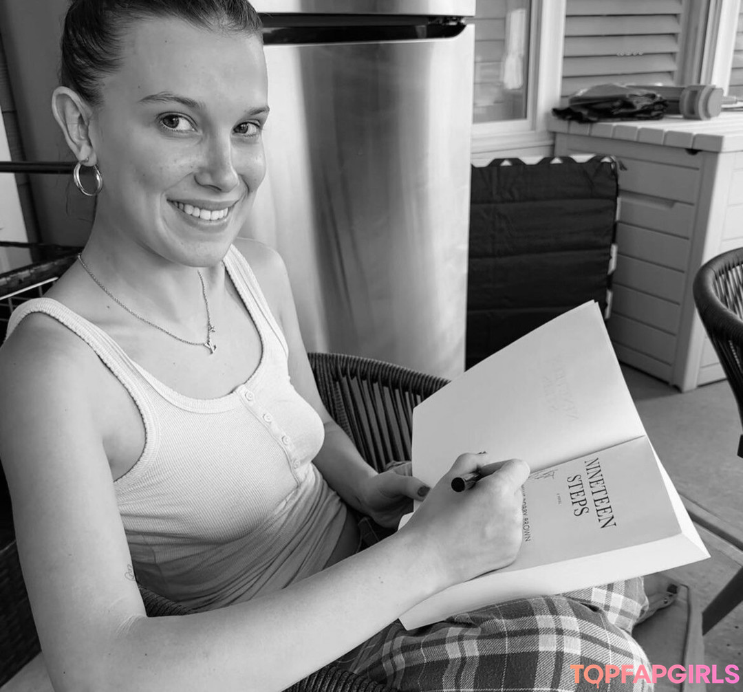 Foto di nudo di fuga di OnlyFans di Millie Bobby Brown #1215