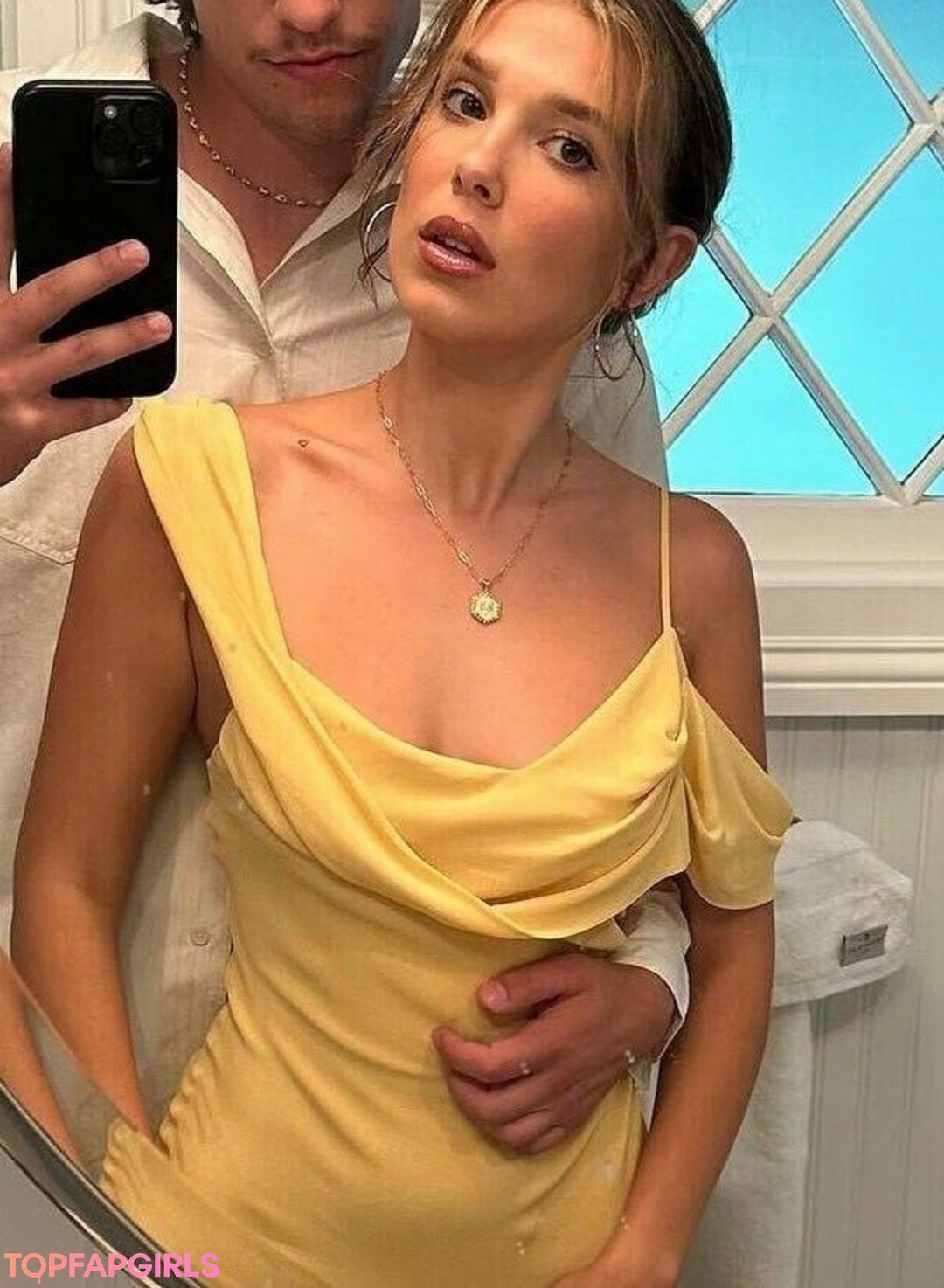 Foto di nudo di fuga di OnlyFans di Millie Bobby Brown #1257