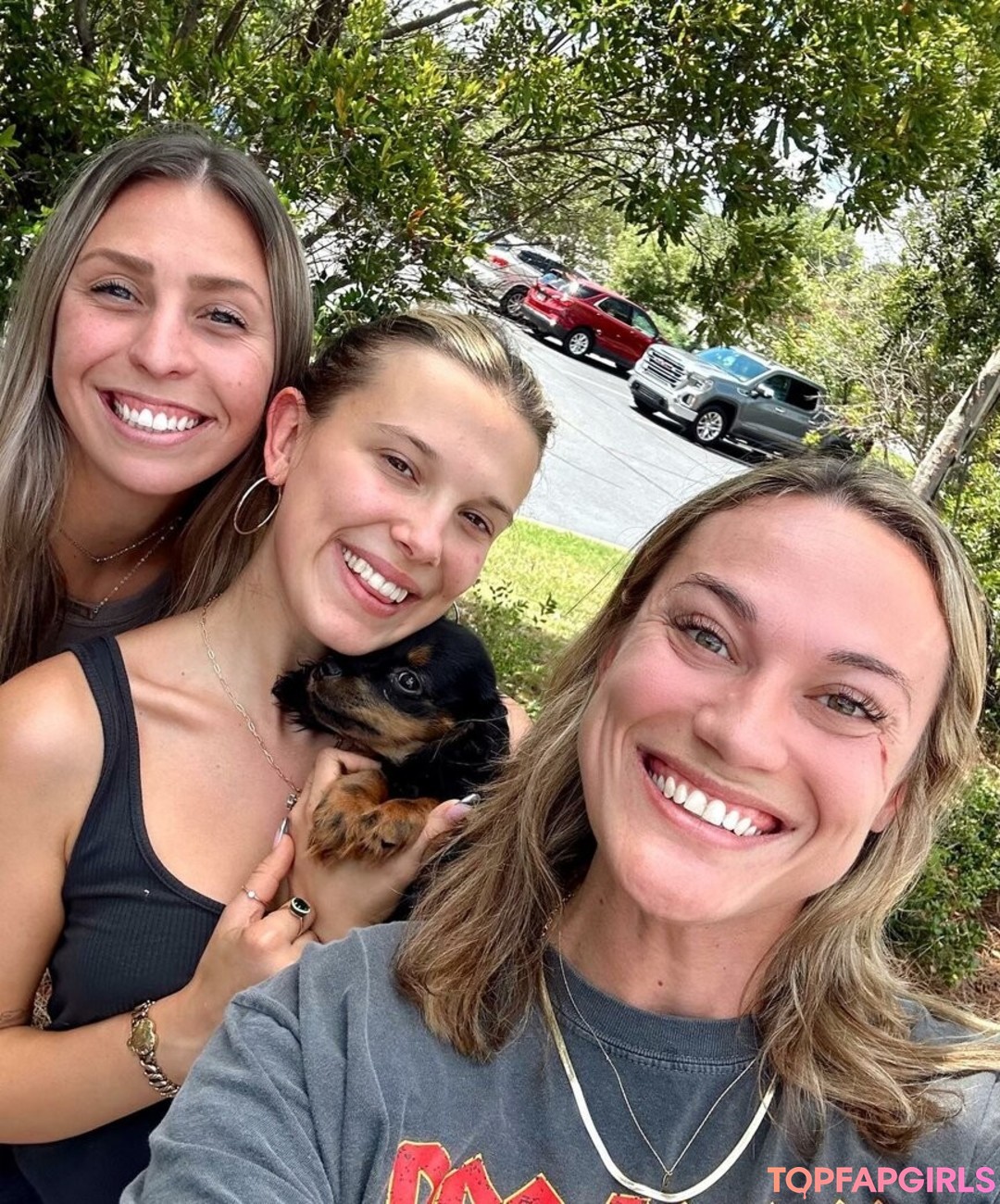 Foto di nudo di fuga di OnlyFans di Millie Bobby Brown #1264