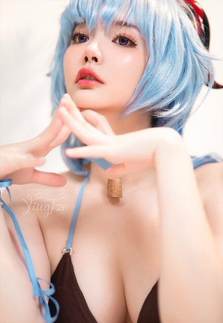 Ying Tze