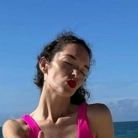 Foto di nudo di fuga di OnlyFans di Emma Hall