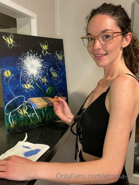 Foto di nudo di fuga di OnlyFans di Emma Hall