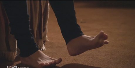Foto di nudo di fuga di OnlyFans di Piper Perabo