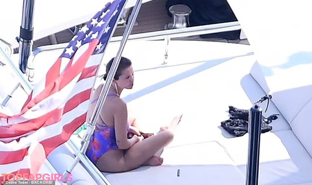 Foto di nudo di fuga di OnlyFans di Selena Gomez #1231