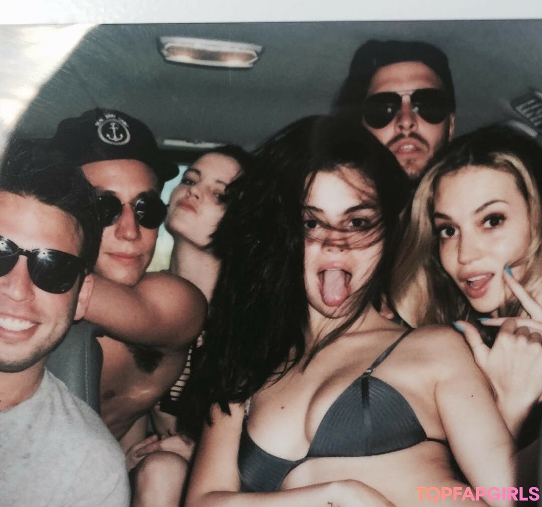 Foto di nudo di fuga di OnlyFans di Selena Gomez #1433