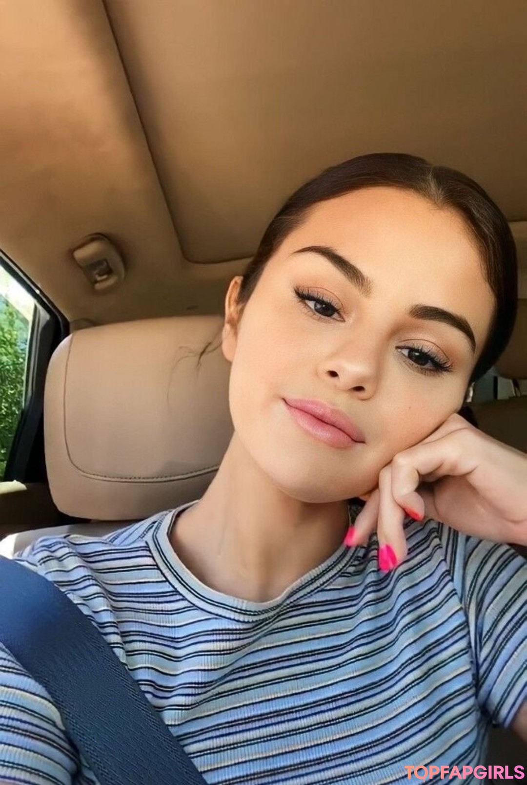 Foto di nudo di fuga di OnlyFans di Selena Gomez #1984