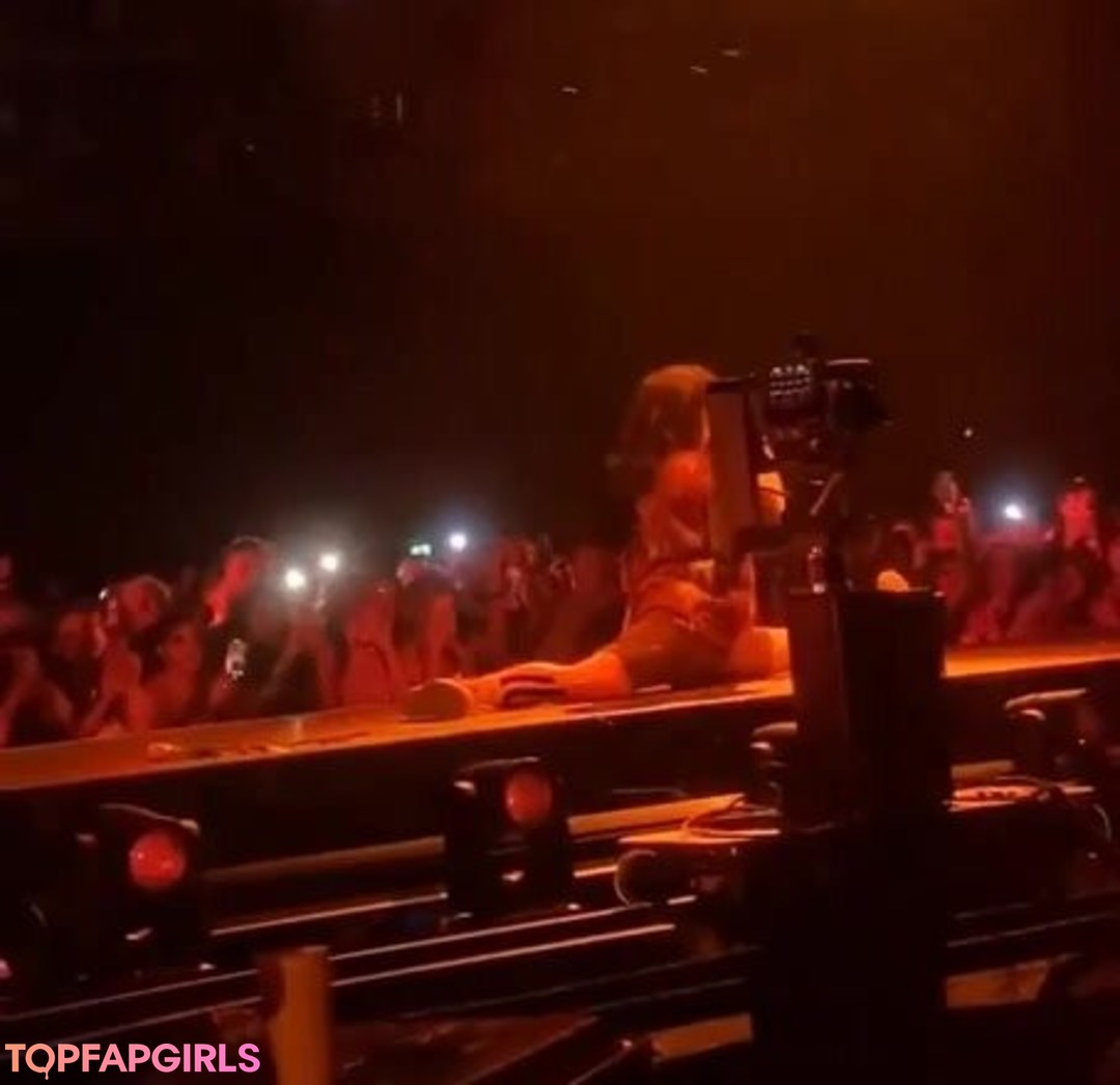 Foto di nudo di fuga di OnlyFans di Billie Eilish #1088