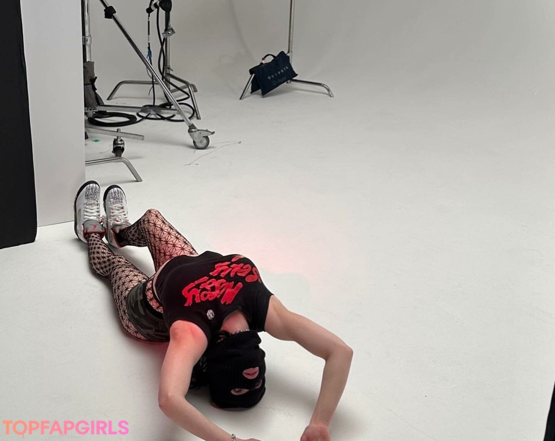 Foto di nudo di fuga di OnlyFans di Billie Eilish #1349